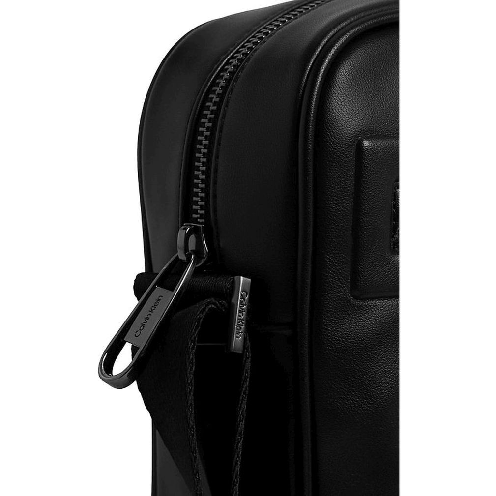 CALVIN KLEIN Rankinė per petį vyrams, Juoda, Elevated reporter 3