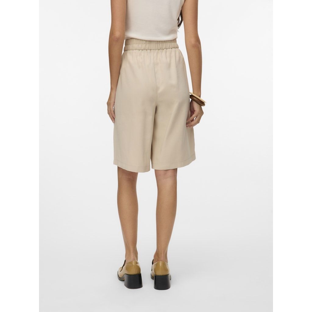 VERO MODA Šortai moterims, Pilka, Carmen long shorts 3