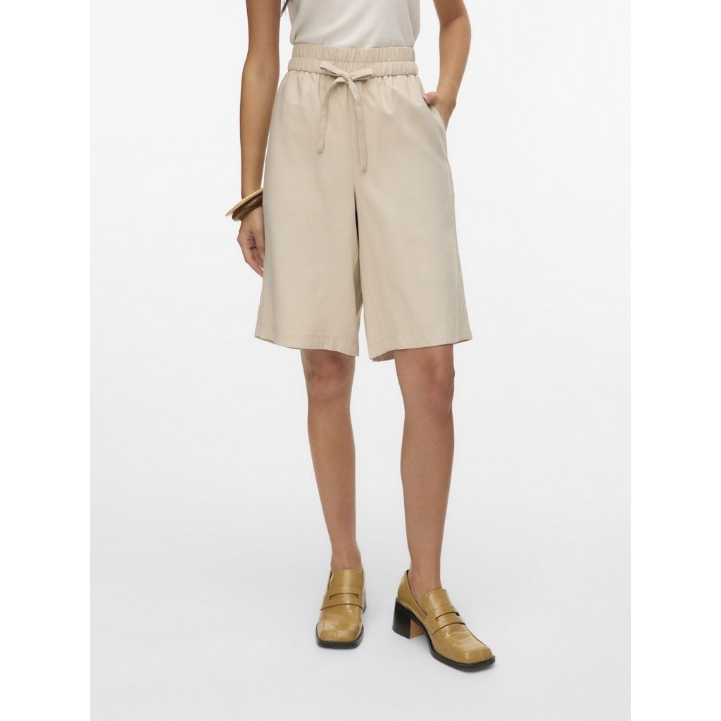 VERO MODA Šortai moterims, Pilka, Carmen long shorts 2