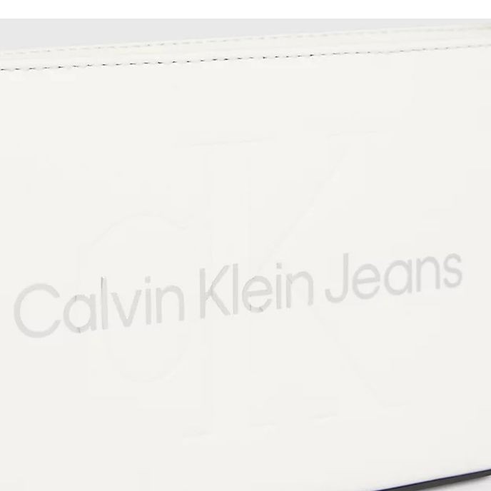 CALVIN KLEIN JEANS Rankinė per petį moterims, Balta, Sculpted shoulder pouch 3