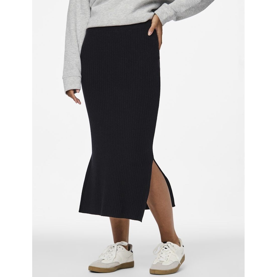 PIECES Maxi sijonas moterims, Juoda, Crista midi knit skirt 3