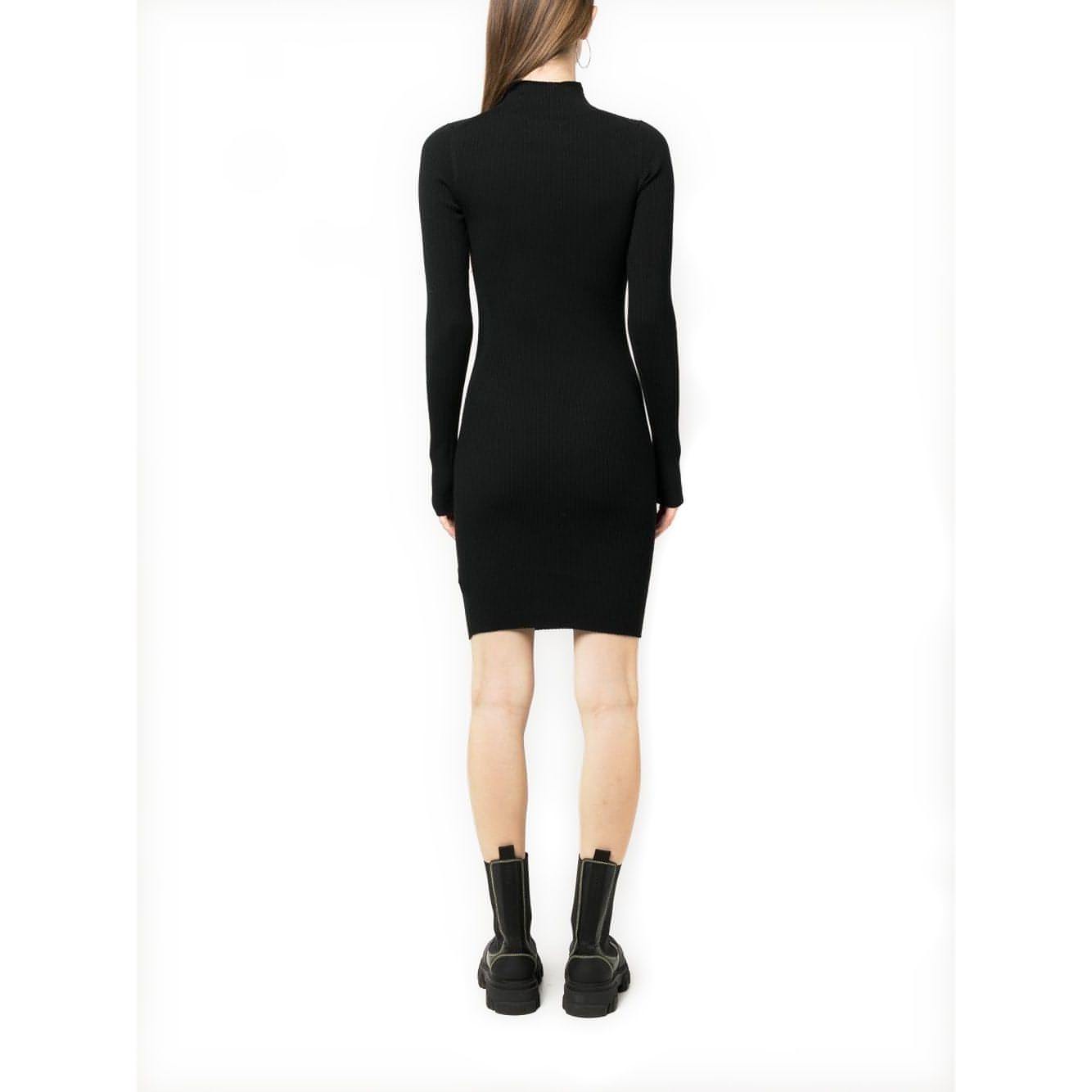 CALVIN KLEIN JEANS moteriška juoda suknelė Stacked logo sweater dress