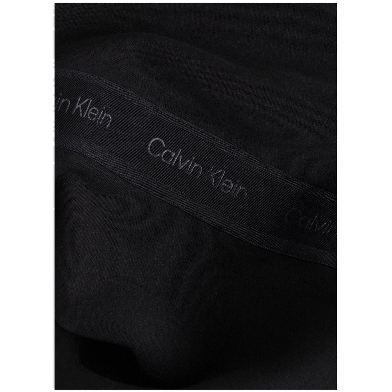 CALVIN KLEIN vyriškos juodos laisvalaikio kelnės Logo tape comfort jogger