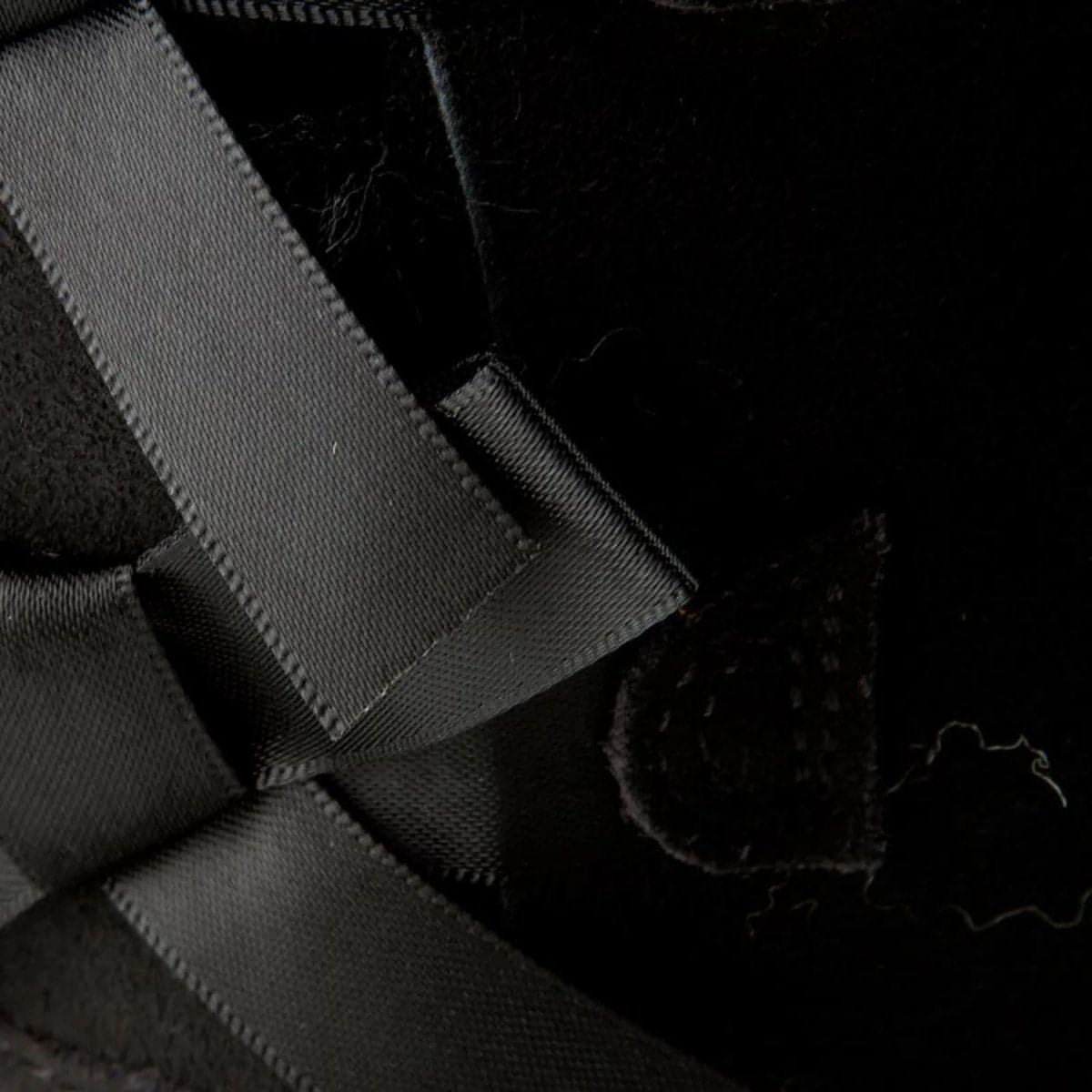 UGG moteriški juodi aulinukai su pašiltinimu