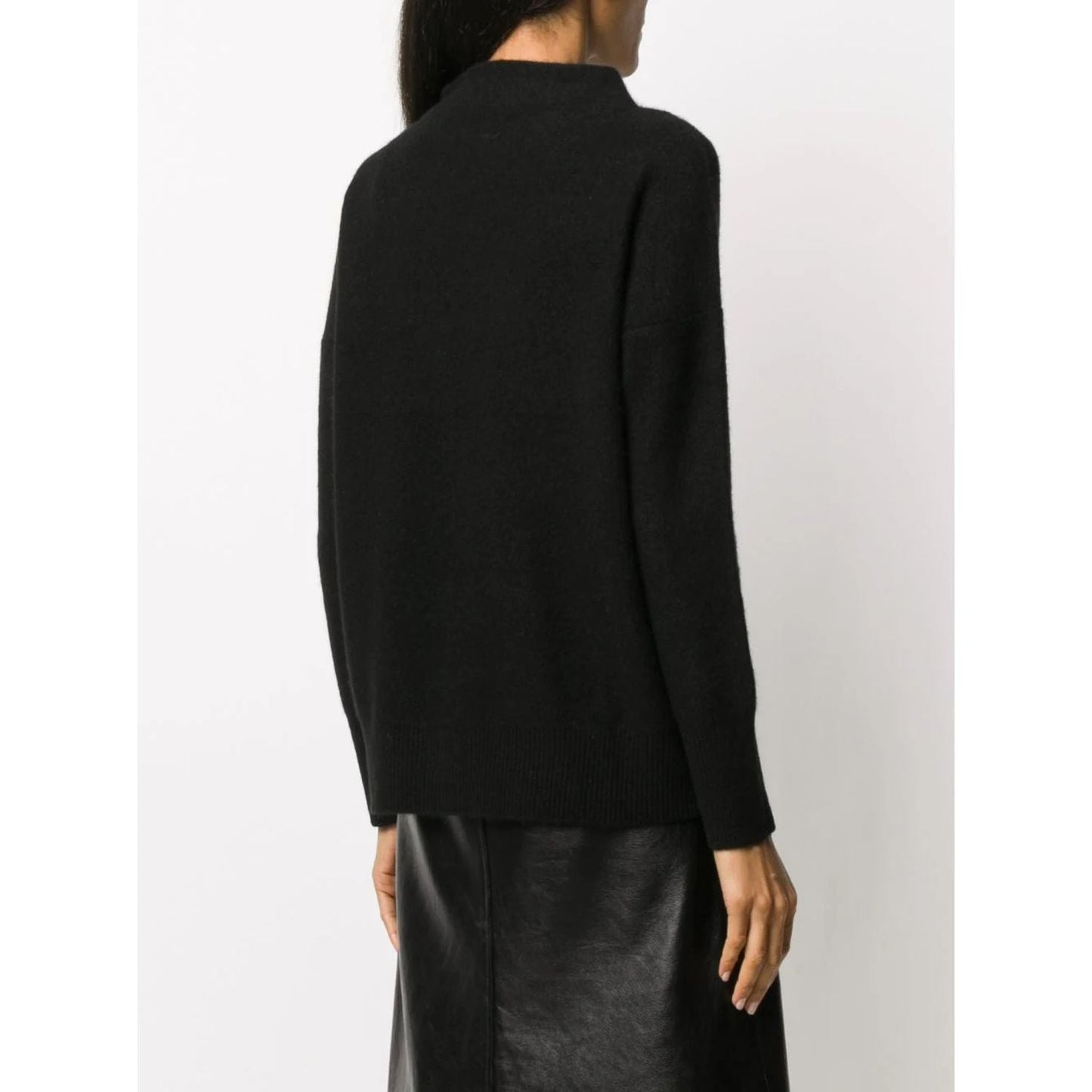 VINCE moteriškas juodas megztinis Boiled funnel nk pullover